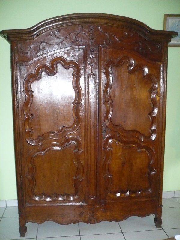 Armoire Louis XV merisier