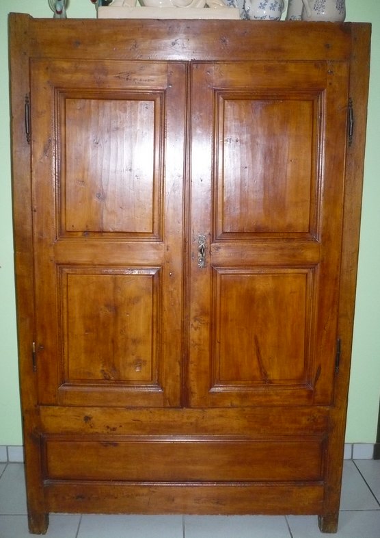 Armoire coffre merisier