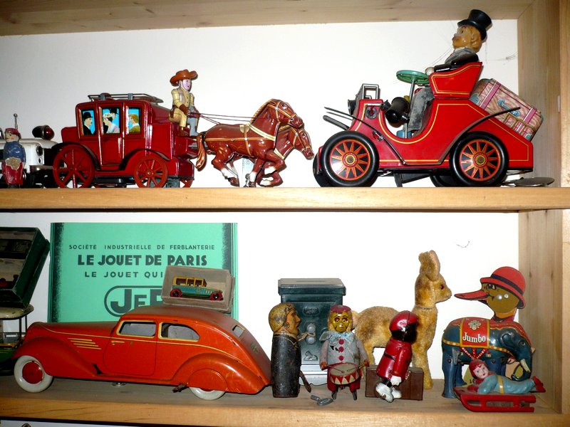 Collection de jouets anciens