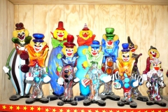 Collection de clowns en verre